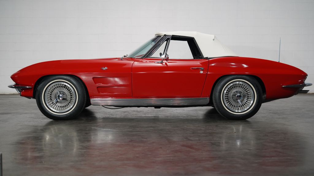 1963 Chevrolet Corvette Image 8