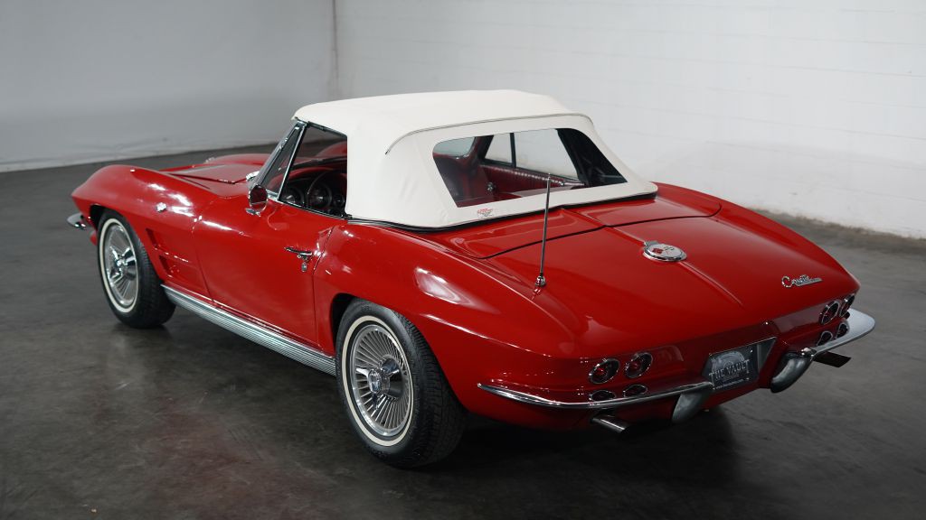 1963 Chevrolet Corvette Image 15