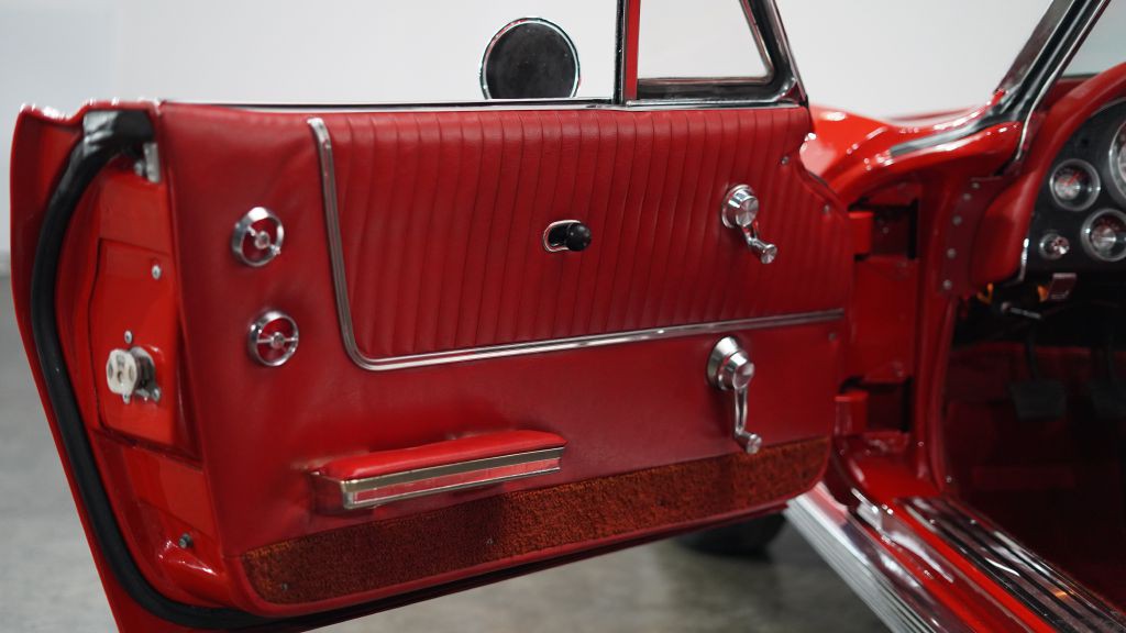 1963 Chevrolet Corvette Image 16