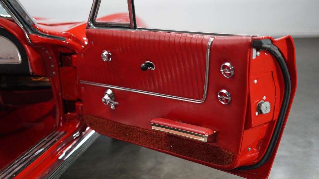 1963 Chevrolet Corvette Image 18