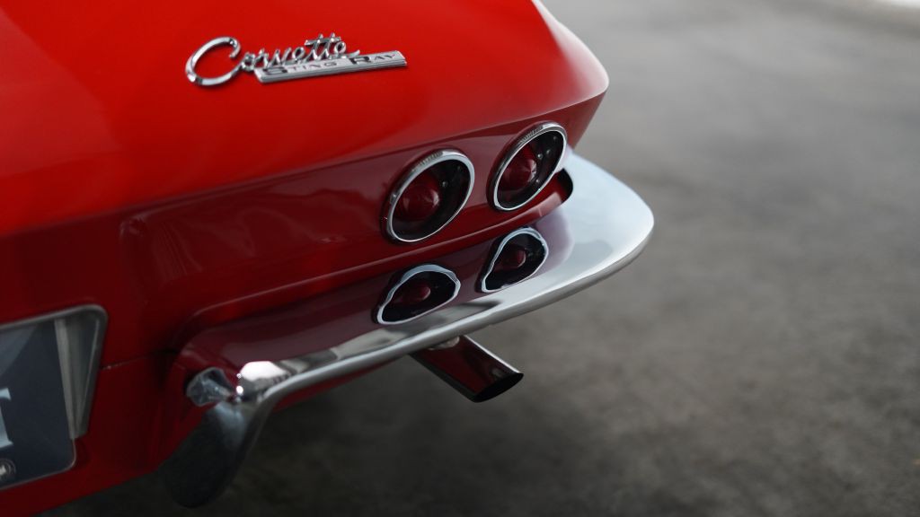 1963 Chevrolet Corvette Image 31