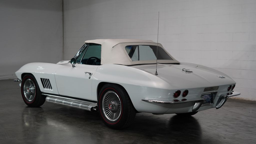 1967 Chevrolet Corvette Image 9