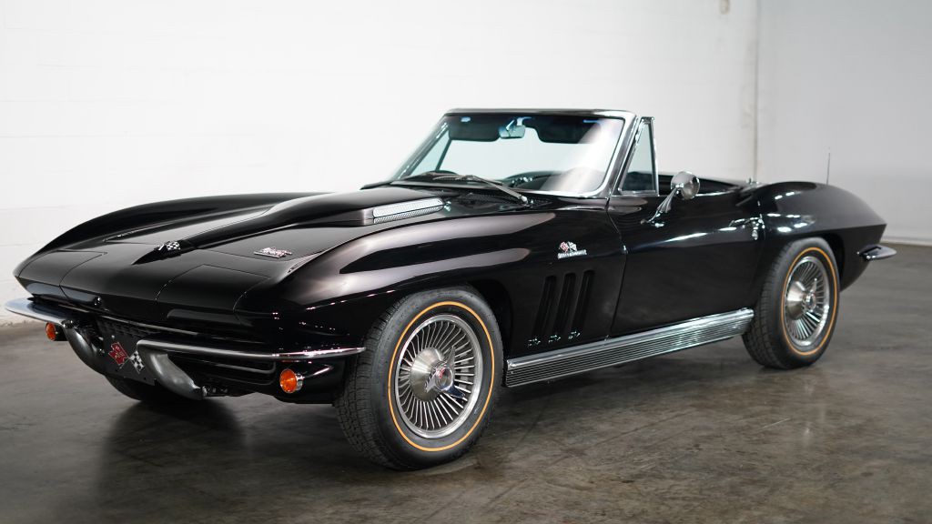 1966 Chevrolet Corvette Image 1