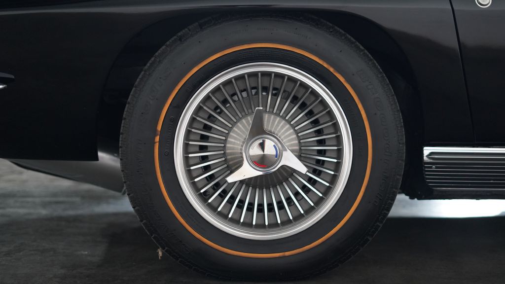 1966 Chevrolet Corvette Image 33