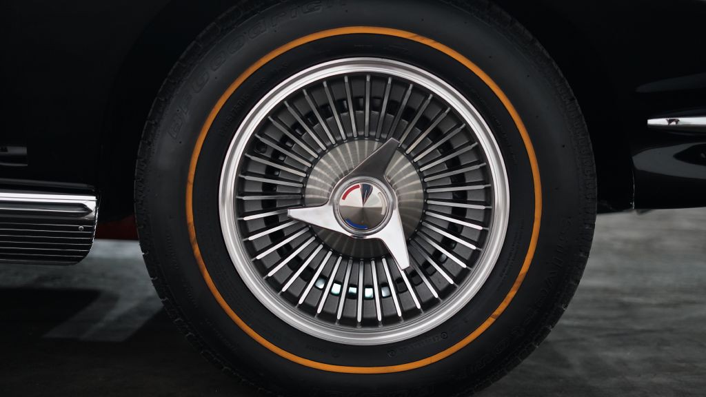 1966 Chevrolet Corvette Image 34