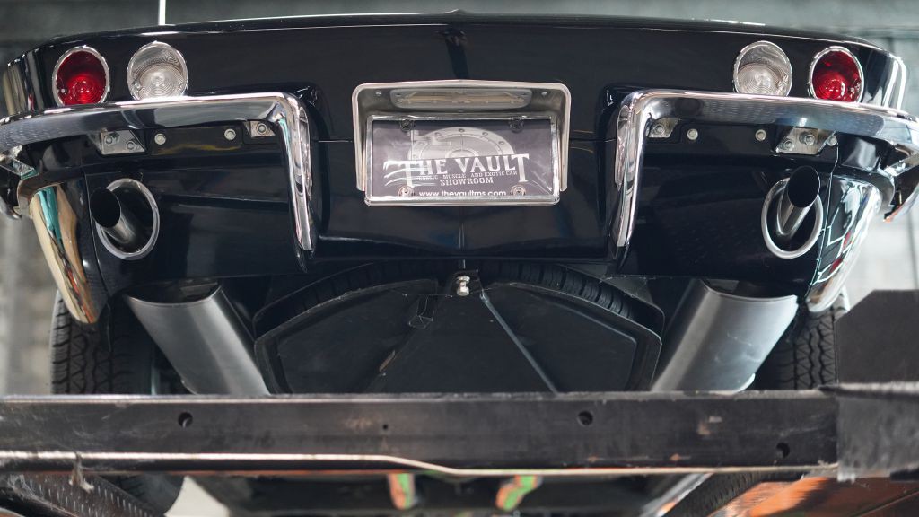 1966 Chevrolet Corvette Image 36
