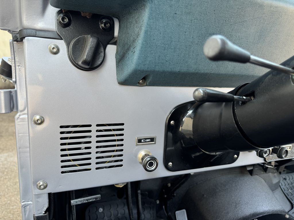 1983 Jeep Renegade Image 17