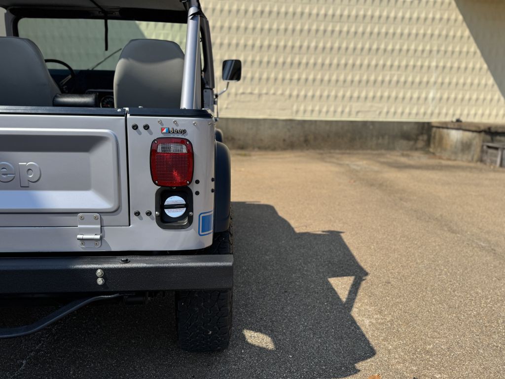 1983 Jeep Renegade Image 38