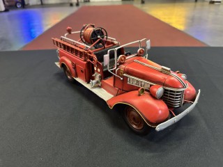 Image for 1938 Ford Fire Engine model toy ID: 7667029