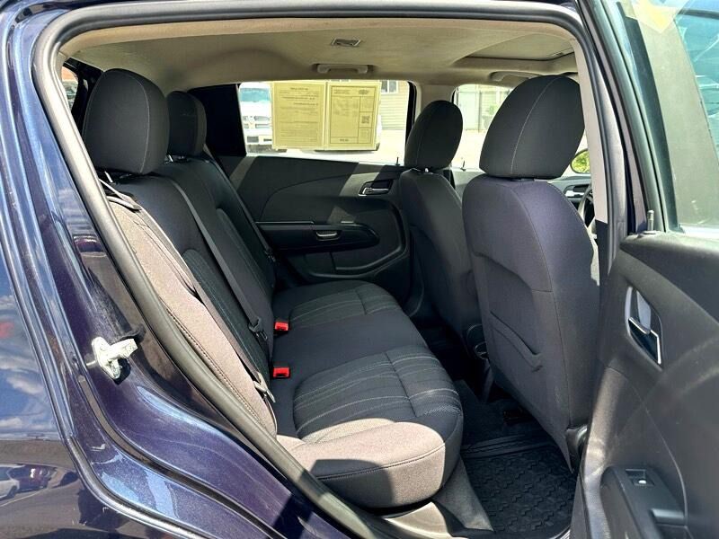 2015 Chevrolet Sonic Image 13