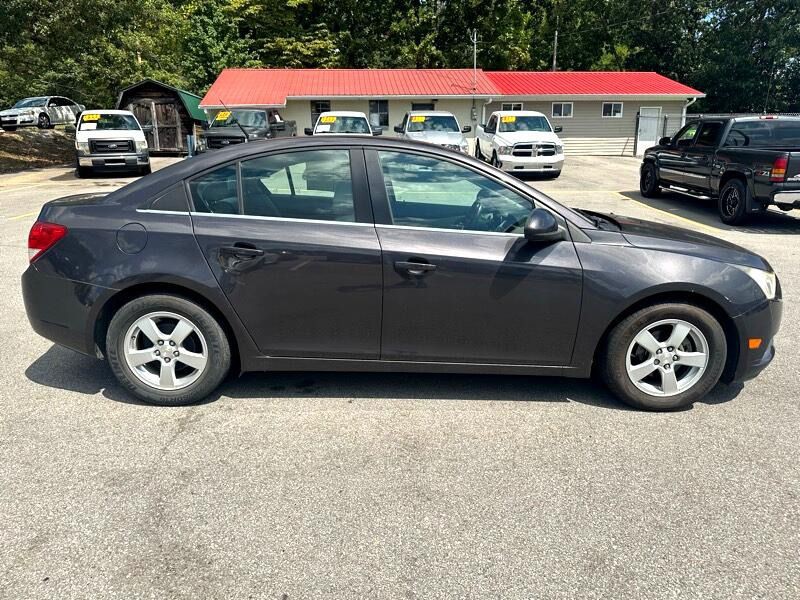 2014 Chevrolet Cruze Image 4