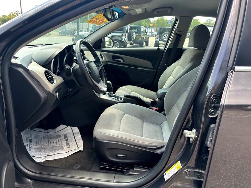 2014 Chevrolet Cruze Image 10