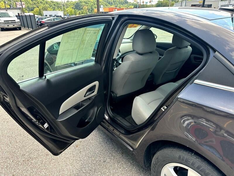 2014 Chevrolet Cruze Image 11