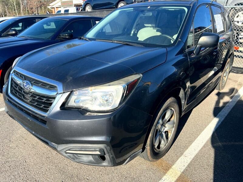 2017 Subaru Forester Image 1