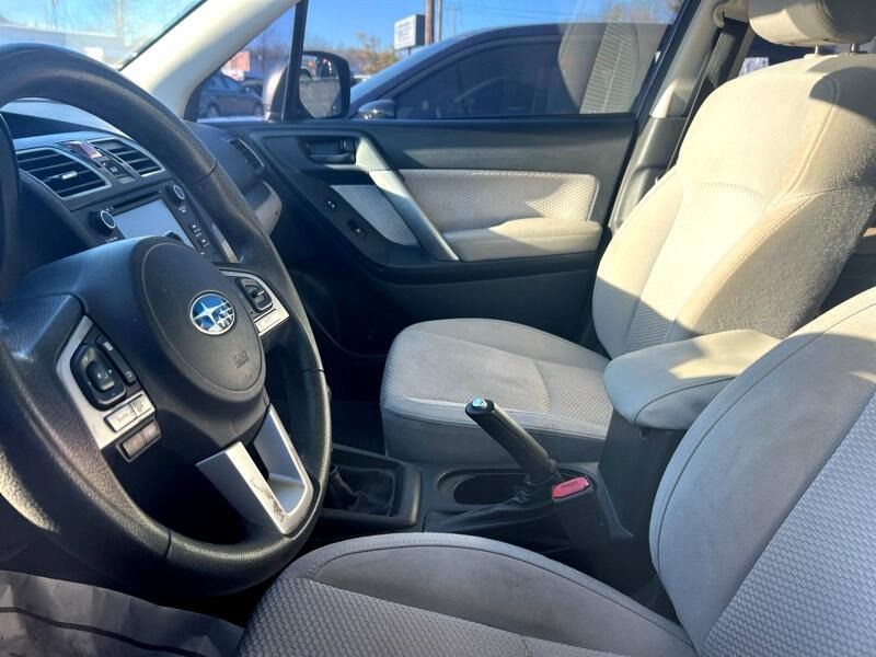 2017 Subaru Forester Image 5