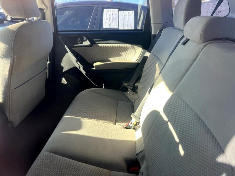 2017 Subaru Forester Image 6
