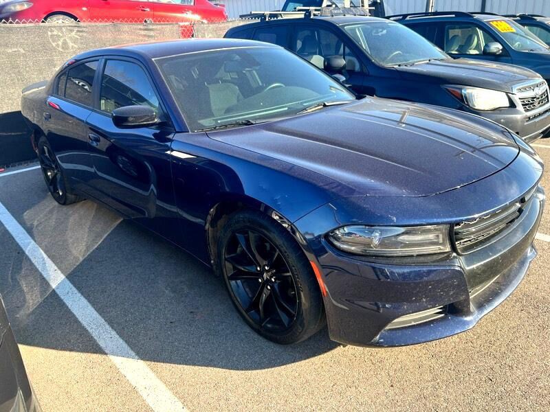 2017 Dodge Charger Image 2