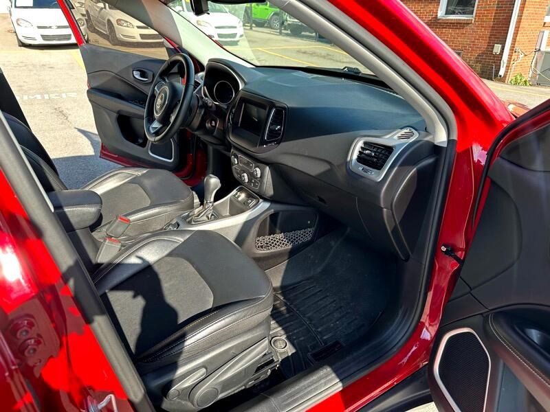 2019 Jeep Compass Image 9