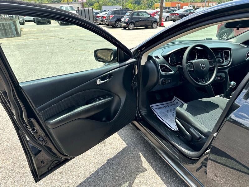 2016 Dodge Dart Image 9