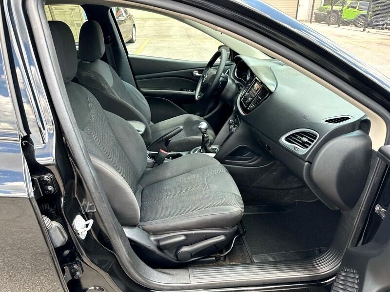 2016 Dodge Dart Image 16