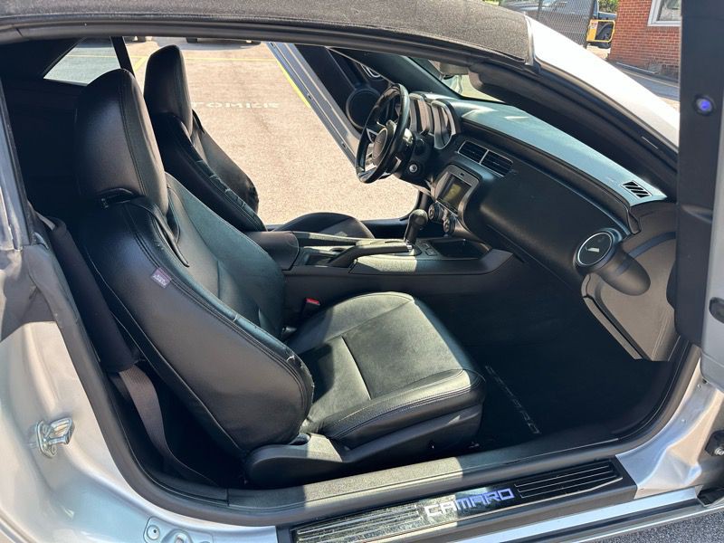 2011 Chevrolet Camaro Image 13