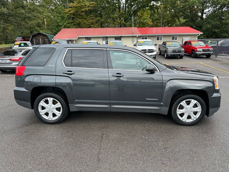 2017 GMC Terrain Image 4