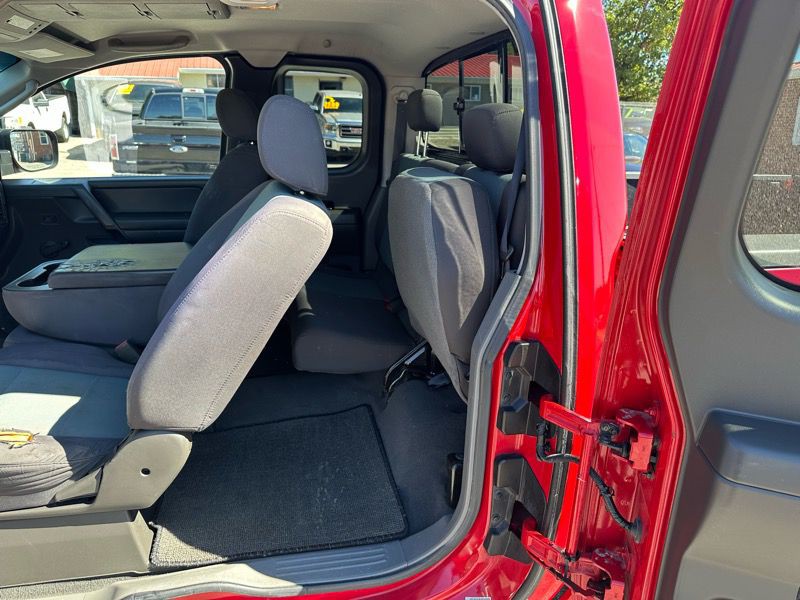 2007 Nissan Titan Image 11