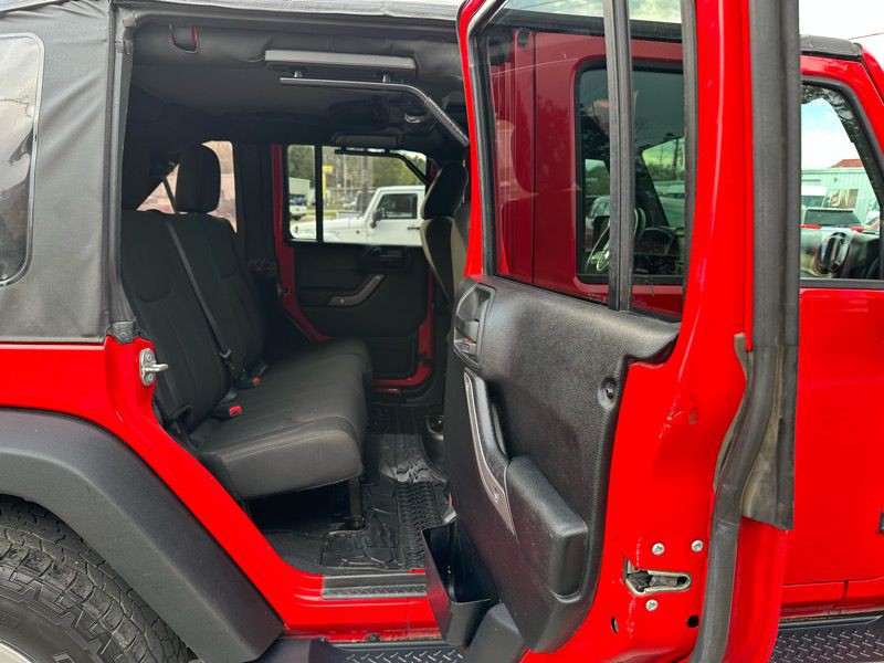 2017 Jeep Wrangler Unlimited Image 15