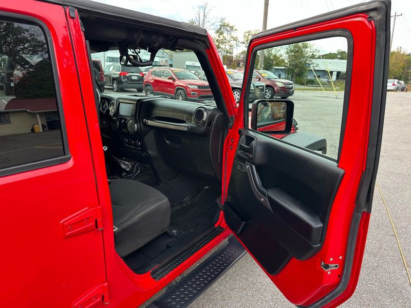2017 Jeep Wrangler Unlimited Image 16