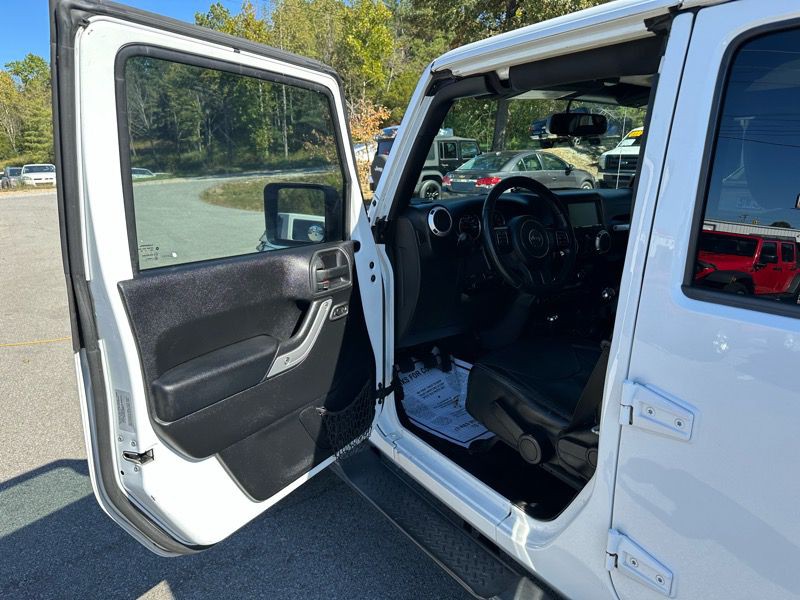 2015 Jeep Wrangler Unlimited Image 9