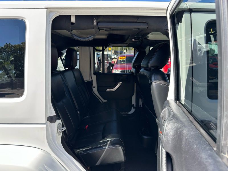 2015 Jeep Wrangler Unlimited Image 15