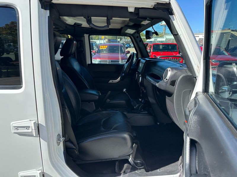 2015 Jeep Wrangler Unlimited Image 17