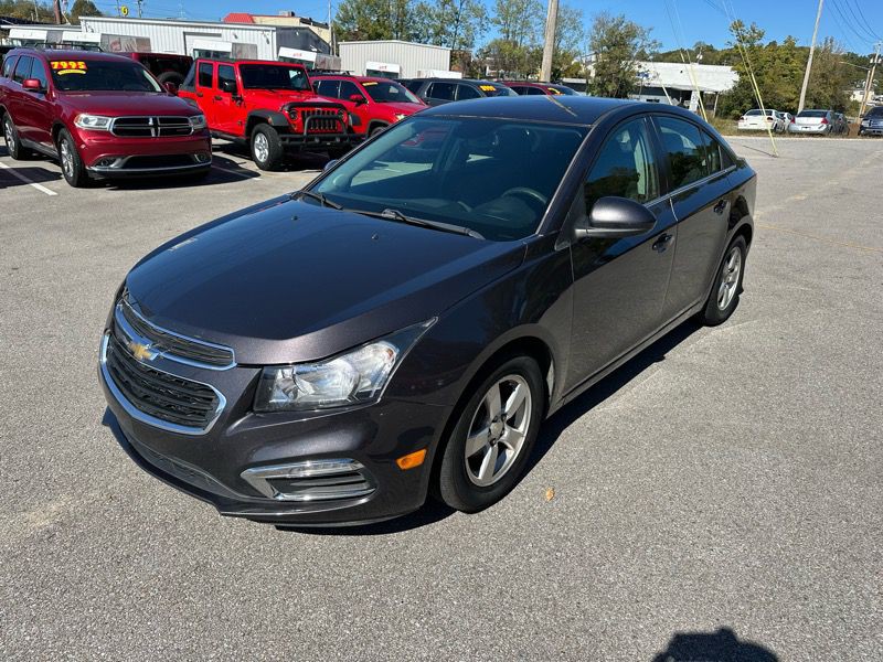 2015 Chevrolet Cruze Image 1