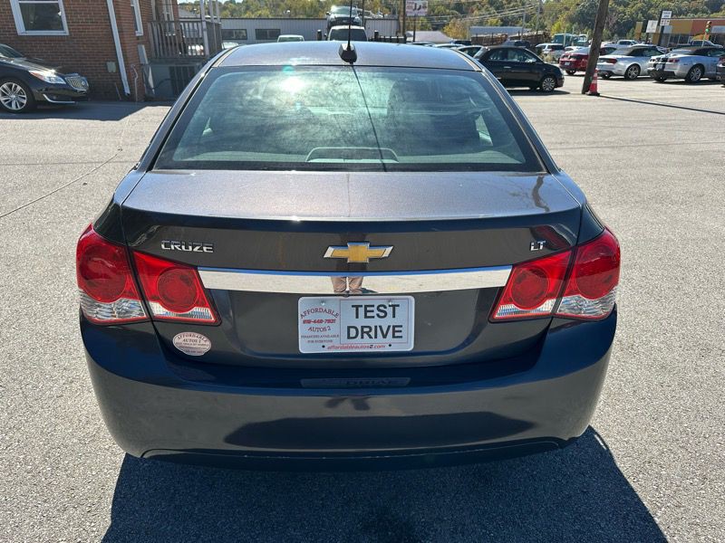 2015 Chevrolet Cruze Image 6