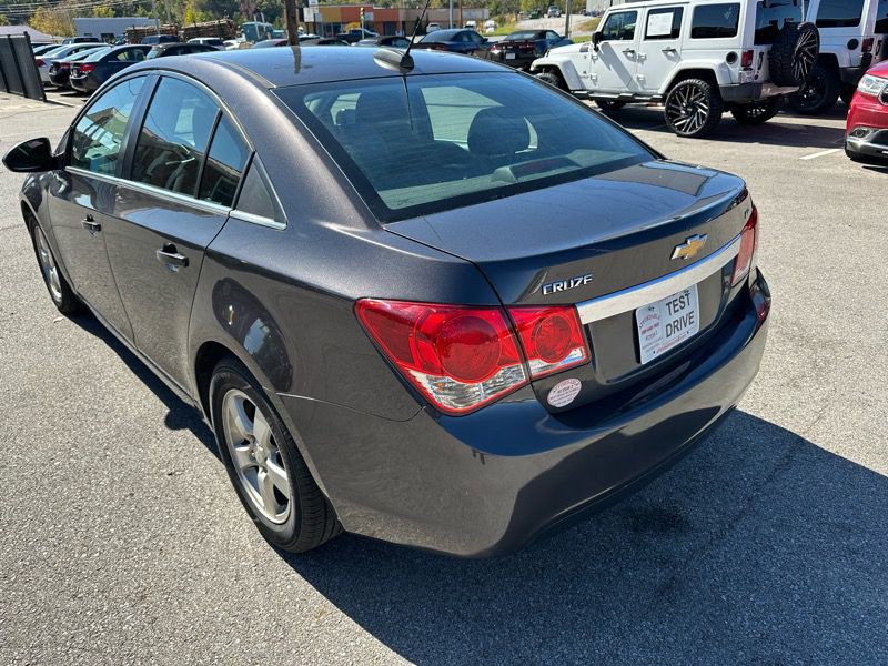 2015 Chevrolet Cruze Image 7