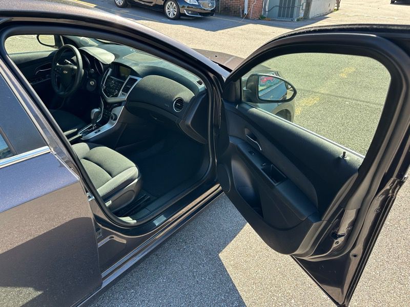 2015 Chevrolet Cruze Image 16