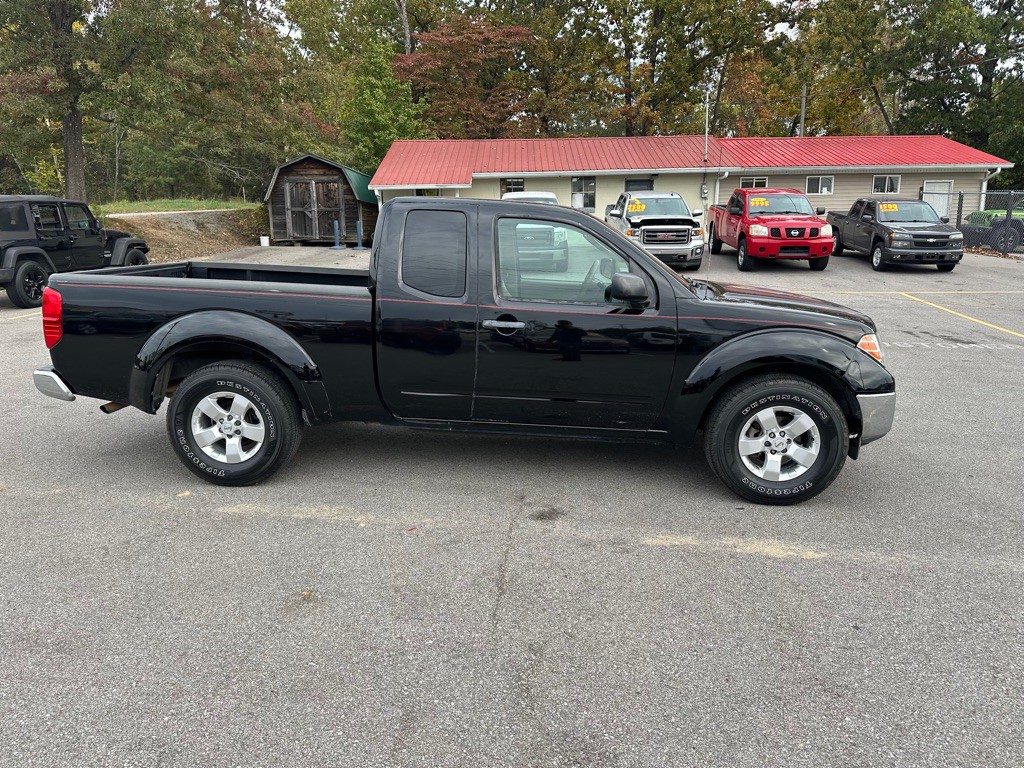 2011 Nissan Frontier Image 4