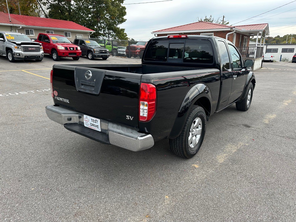 2011 Nissan Frontier Image 5