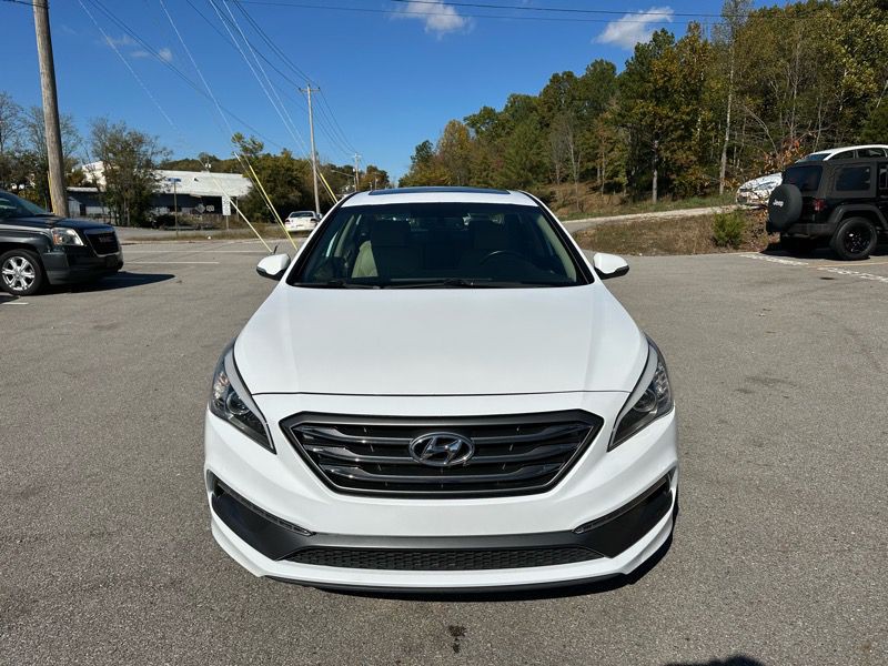 2016 Hyundai Sonata Image 2