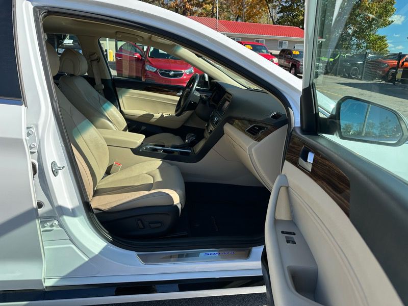 2016 Hyundai Sonata Image 16