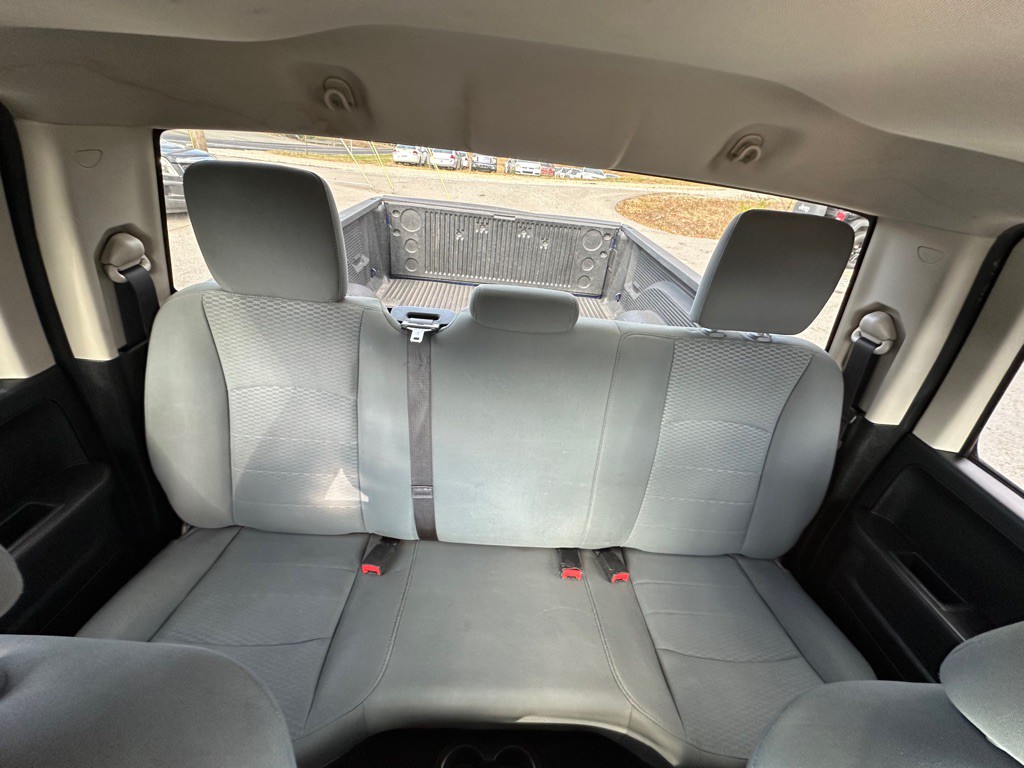 2015 RAM 1500 Image 17