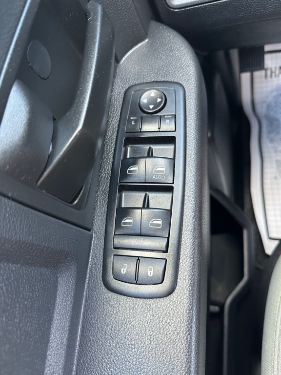 2015 RAM 1500 Image 21