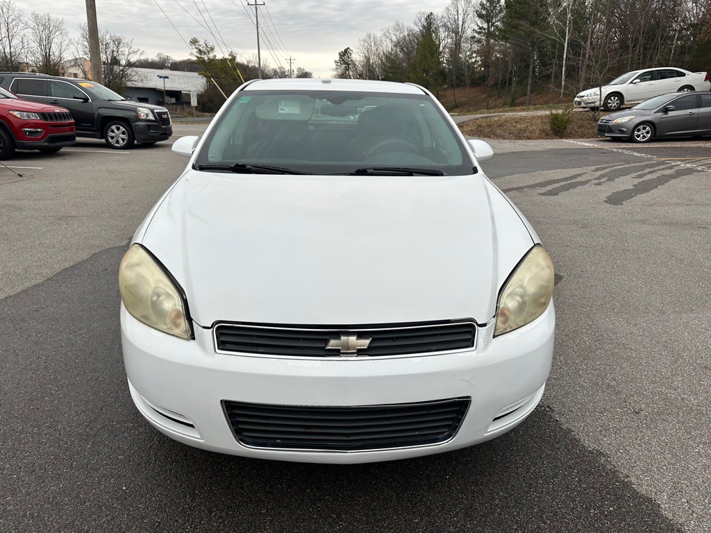 2013 Chevrolet Impala Image 2