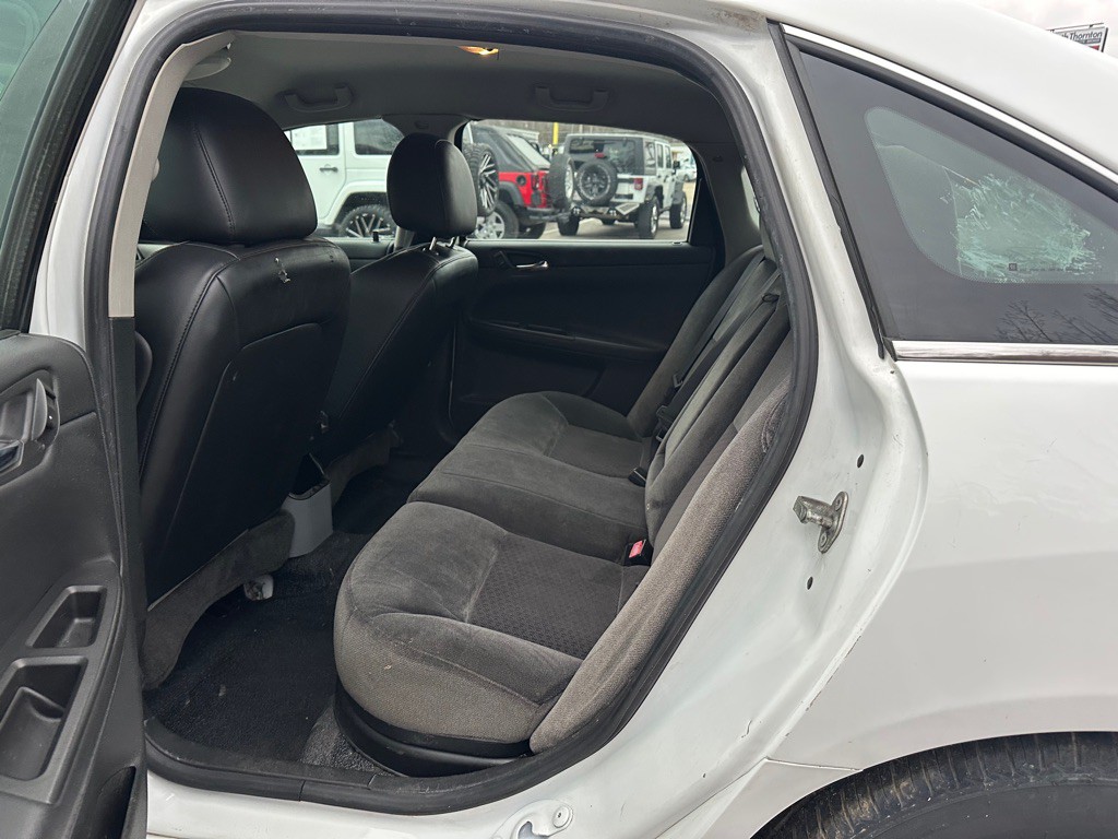 2013 Chevrolet Impala Image 12