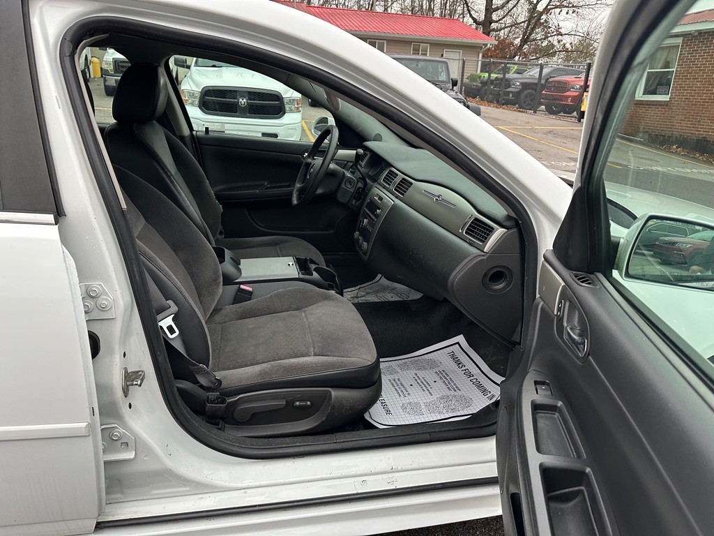 2013 Chevrolet Impala Image 16