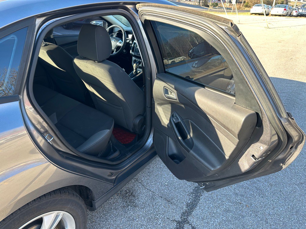 2014 Ford Focus Image 13