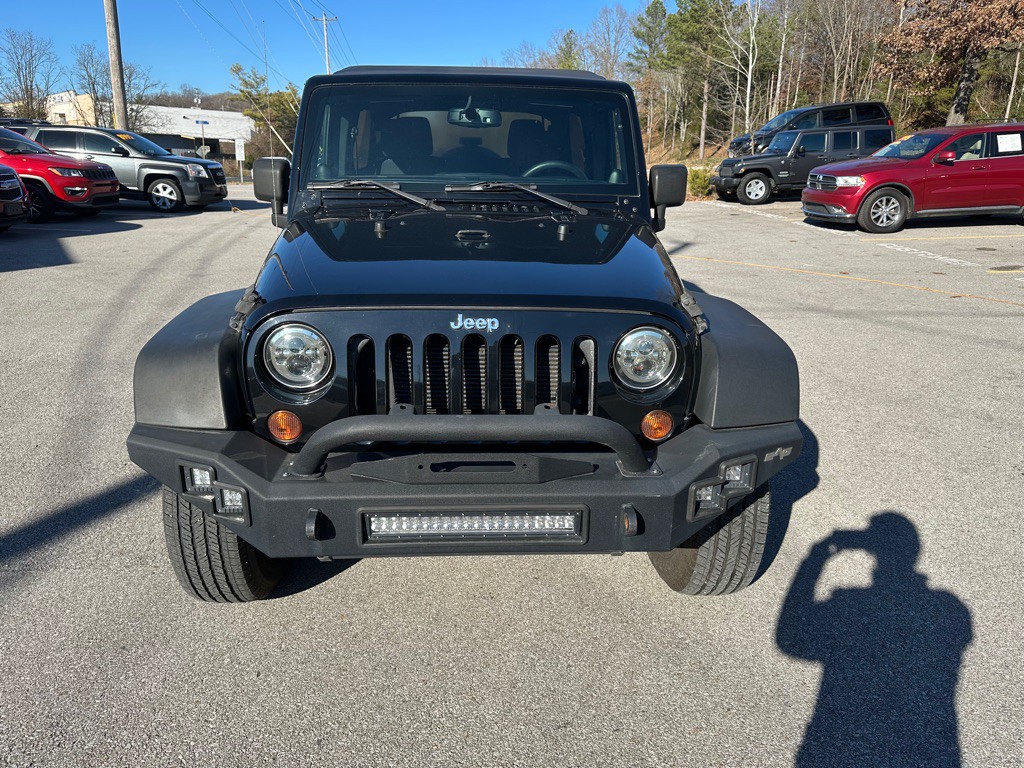 2013 Jeep Wrangler Unlimited Image 2