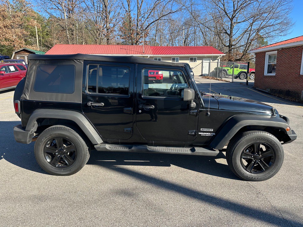 2013 Jeep Wrangler Unlimited Image 4