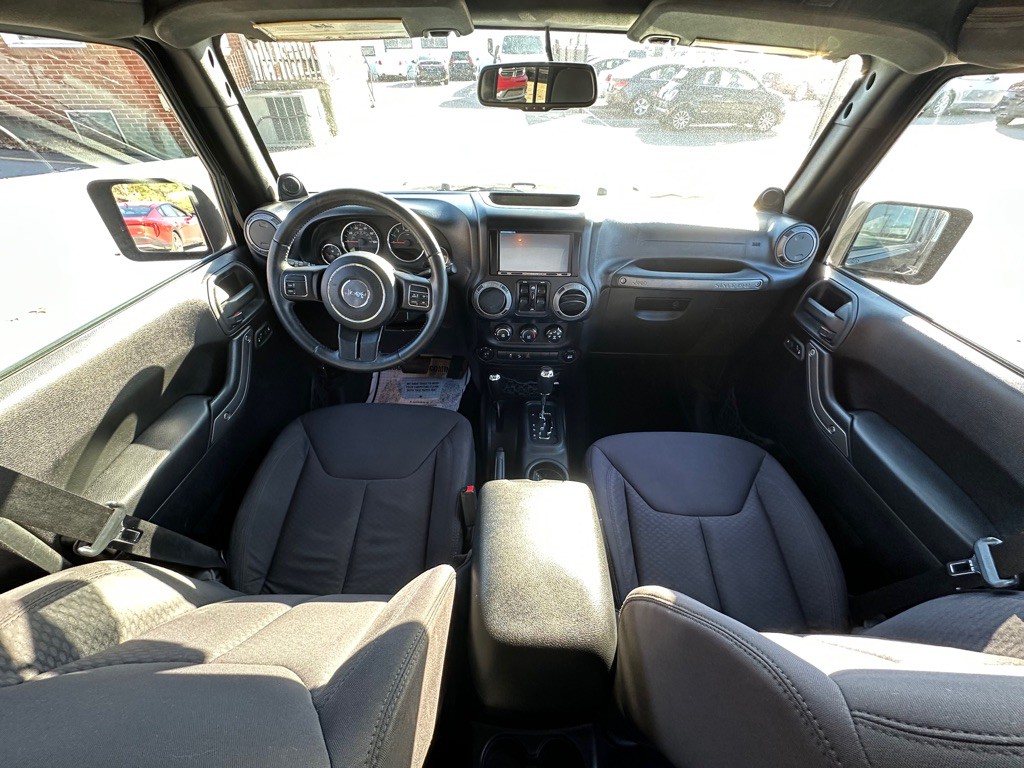 2013 Jeep Wrangler Unlimited Image 18