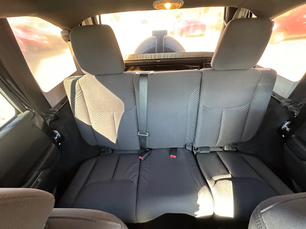 2013 Jeep Wrangler Unlimited Image 17